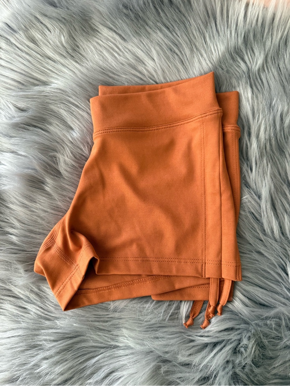 Mika Yoga Wear Lucia drawstring shorts